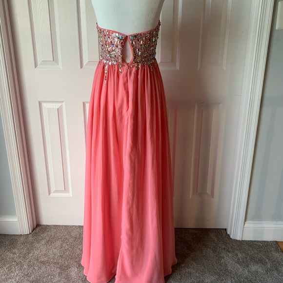 Pink prom dress (donated) - Picture 4 of 10